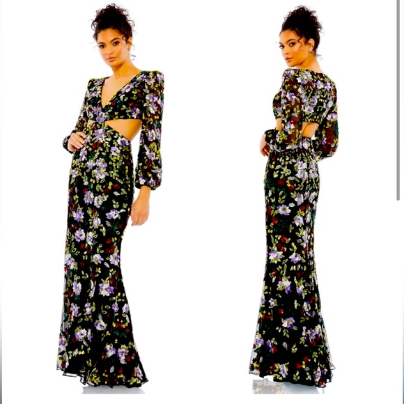 Mac Duggal Dresses & Skirts - Black sequined MacDuggal dress with cutout in the back. Full length, unaltered